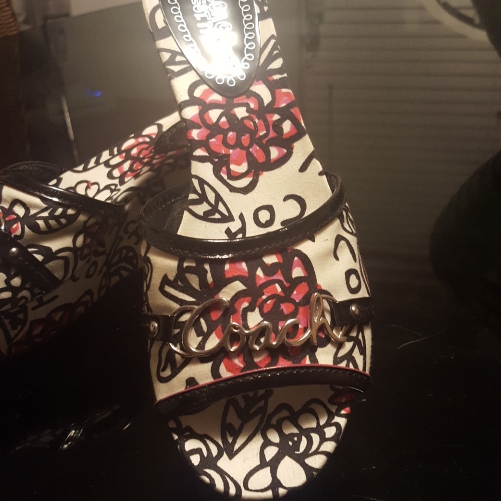 Cute!! Like New